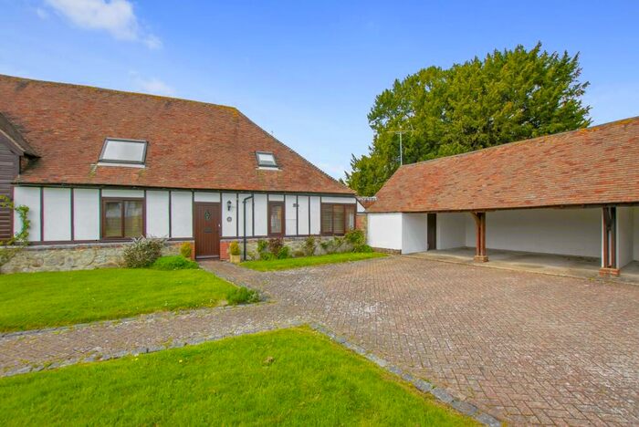4 Bedroom Barn Conversion For Sale In Postling Court, Hythe, CT21
