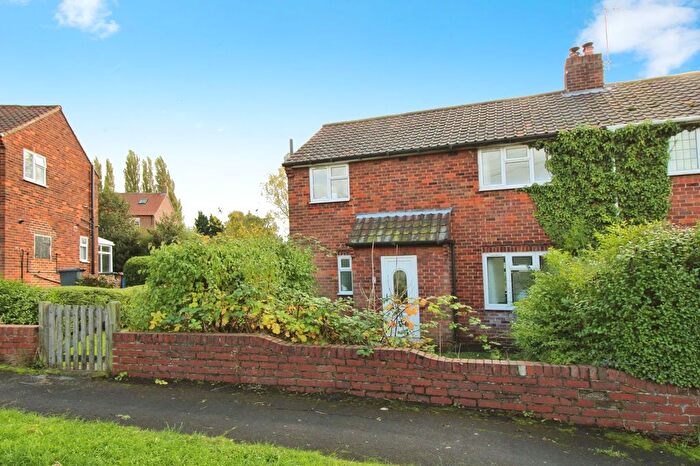 3 Bedroom Semi-Detached House For Sale In Mill Close, Monk Fryston, LS25