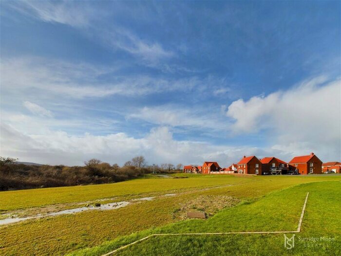 3 Bedroom SemiDetached House For Sale In Pendine Gardens, Lower