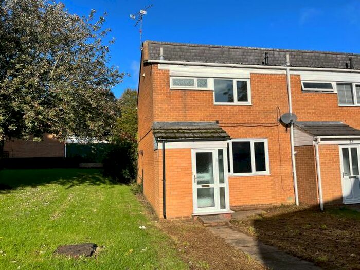3 Bedroom End Of Terrace House To Rent In Eden Close, The Grange, Daventry, NN11