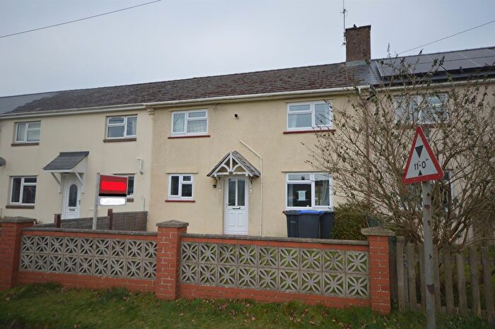 2 Bedroom Terraced House For Sale In Thorneydown Road, Winterbourne Gunner, Salisbury, SP4