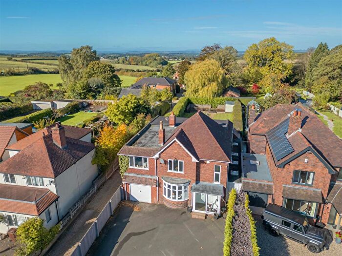 4 Bedroom Detached House For Sale In Holy Cross Lane, Belbroughton, DY9