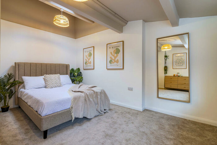 3 Bedroom End Of Terrace House To Rent In A Monks Road, Lincoln, LN2