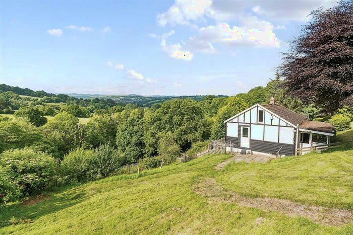 2 Bedroom Bungalow For Sale In Belle Vue Road, Exeter, EX4