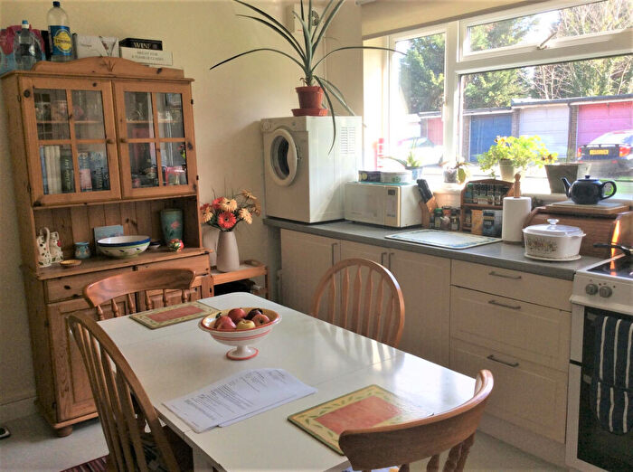 2 Bedroom Maisonette To Rent In Clareville Road, Orpington, Kent, BR5