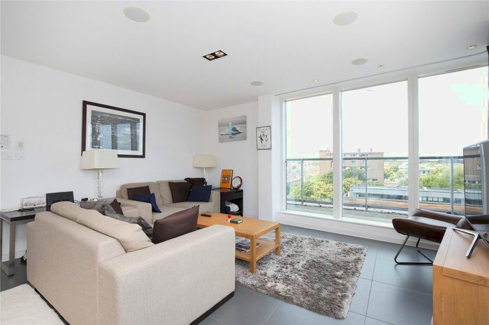 2 Bedroom Flat To Rent In Wenlock Building, Wharf Road, Islington, London, N1