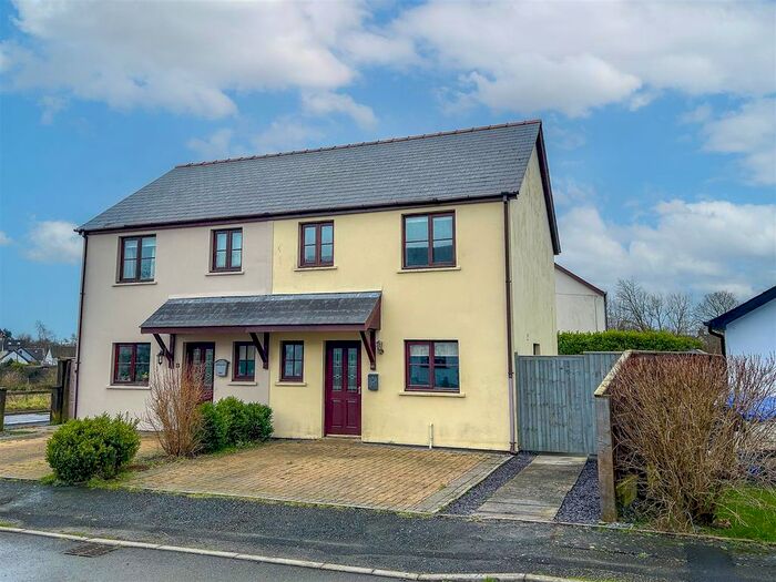 3 Bedroom Semi-Detached House For Sale In Dungleddy Court, Clarbeston Road, SA63