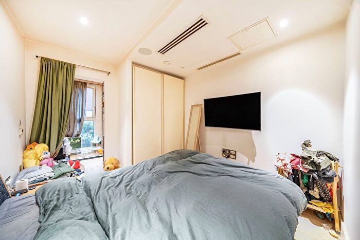 1 Bedroom Flat To Rent In Westbourne Apartments, Fulham, London, SW6