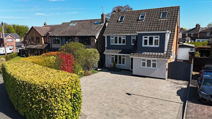 4 Bedroom Detached House For Sale In Kennedy Road, Stoke-On-Trent, ST4