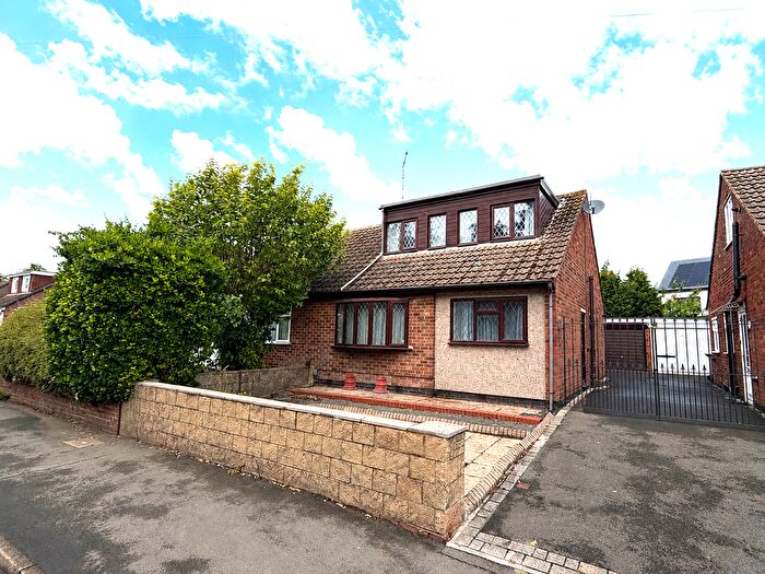 3 Bedroom Semi Detached Bungalow For Sale In Johnson Road, Bedworth, CV12