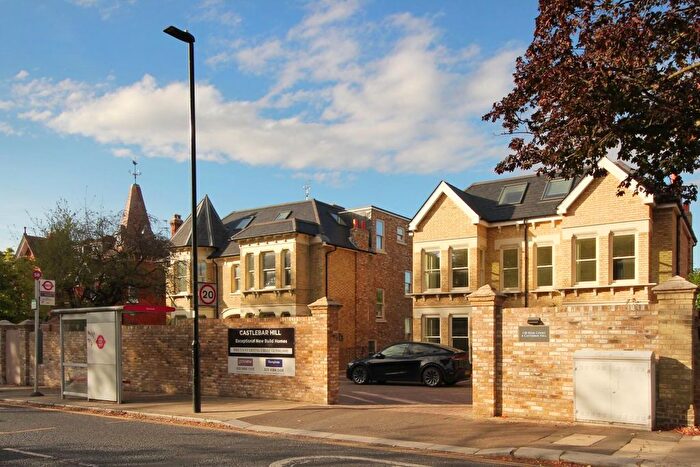 1 Bedroom Flat To Rent In Castlebar Hill, W5