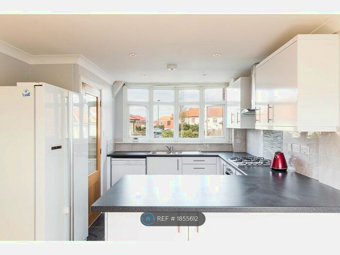 3 Bedroom Semi-Detached House To Rent In Druridge Crescent, South Shields, NE34