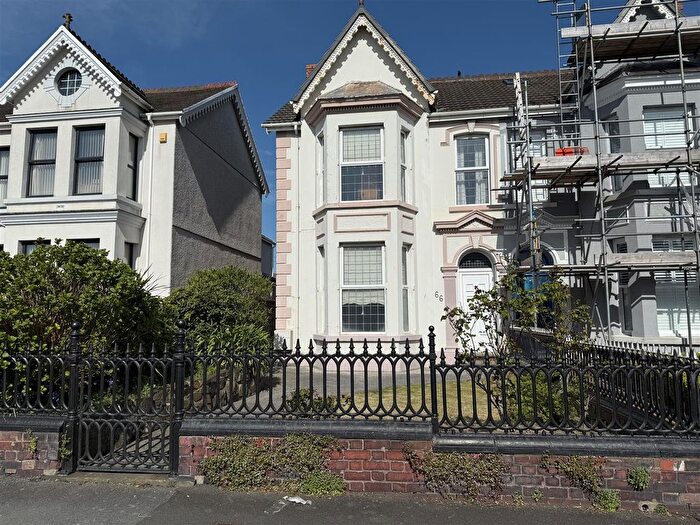 3 Bedroom Semi Detached House For Sale In Queen Victoria Road, Llanelli, SA15