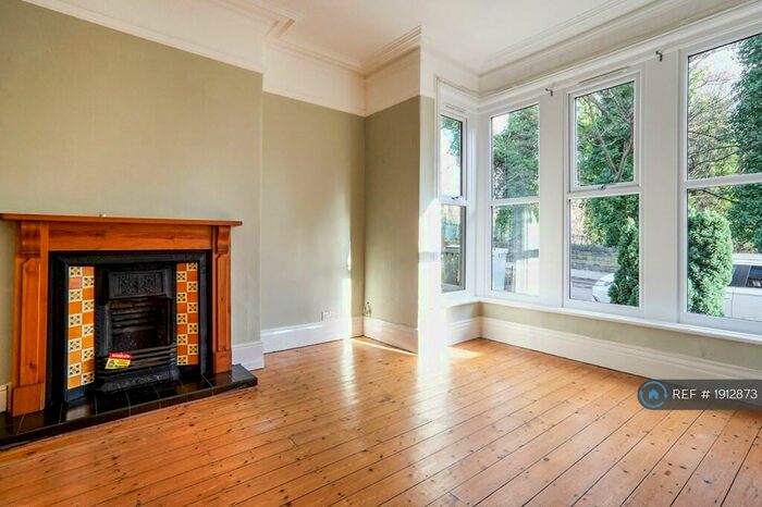 1 Bedroom Flat To Rent In Park Mount, Leeds, LS5