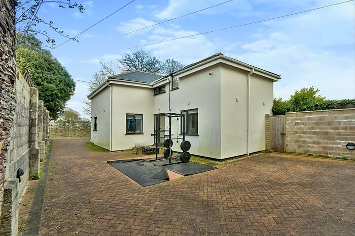 5 Bedroom Detached House To Rent In Woodside Lane, Plymouth, Devon, PL4