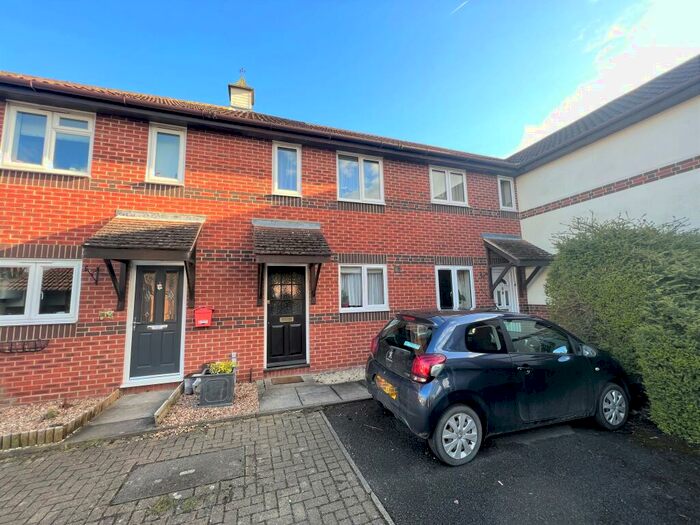 2 Bedroom House To Rent In Arndale Beck, Didcot, OX11