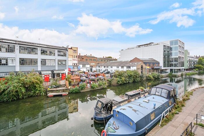 2 Bedroom Flat To Rent In Baltic Place, Hackney, N1