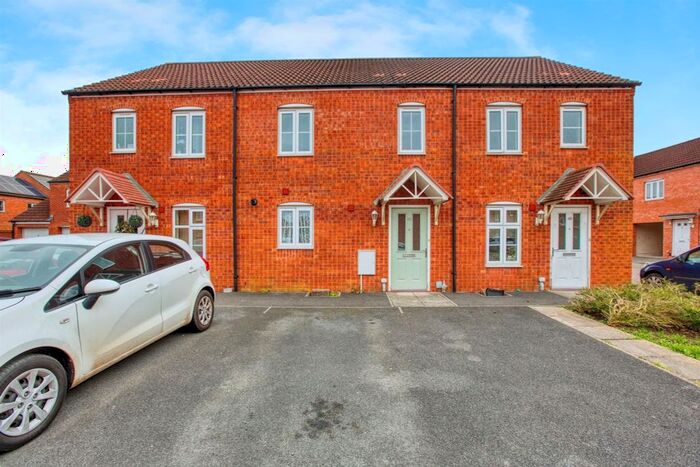 2 Bedroom Terraced House For Sale In Compton Close, Glastonbury, BA6