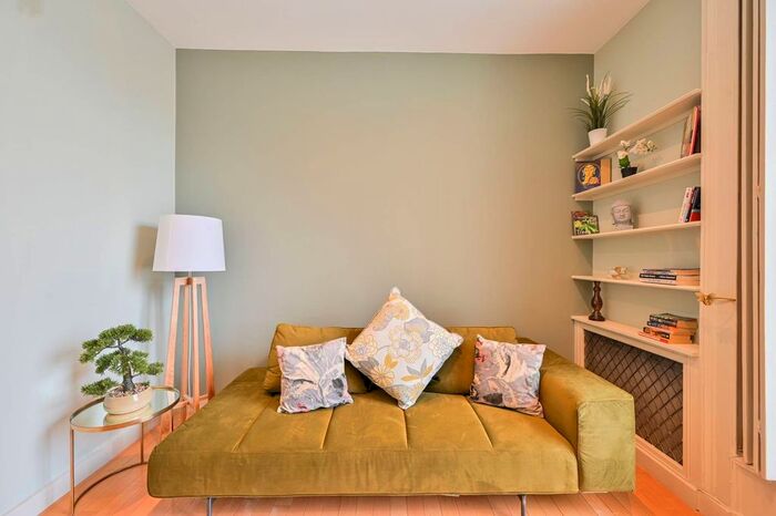 1 Bedroom Flat To Rent In West Eaton Place, Belgravia, London, SW1X