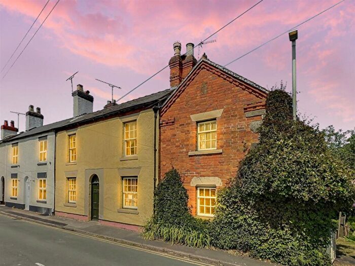 4 Bedroom House To Rent In South Street, Stafford., ST16