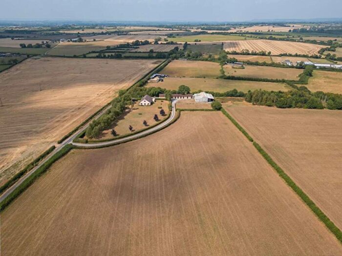 3 Bedroom Equestrian Facility For Sale In Rookery Lane, Hinton, Chippenham, Wiltshire, SN14