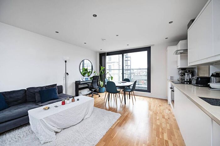 1 Bedroom Flat For Sale In Hackney Road, Columbia Road, London, E2