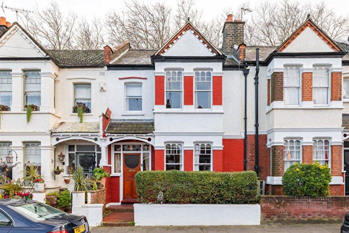 3 Bedroom Terraced House For Sale In Ridgdale Street, London, E3