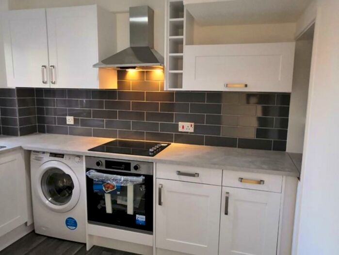 2 Bedroom Terraced House To Rent In Allerton Close, Rochford, SS4