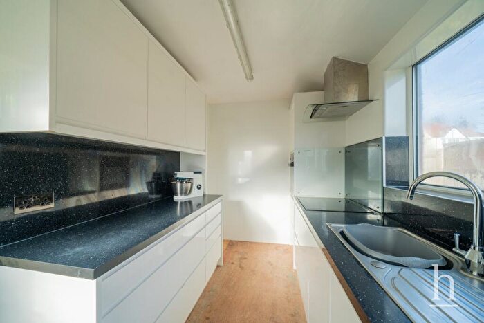 3 Bedroom Semi-Detached House For Sale In Warwick Road, Upton, CH49