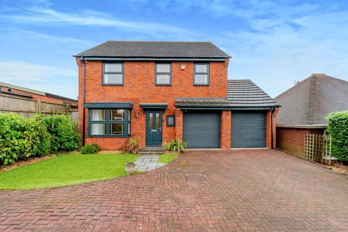 5 Bedroom Detached House For Sale In Pye Green Road, Hednesford, Cannock, WS12