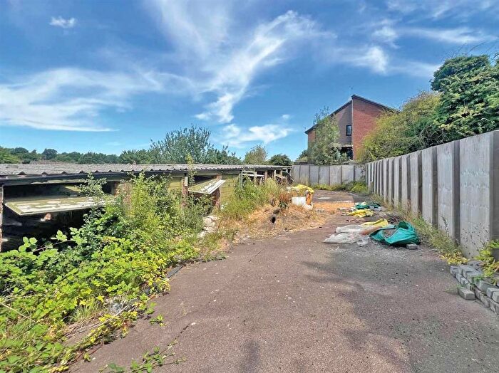 Land For Sale In White Hedge Drive, St. Albans, AL3