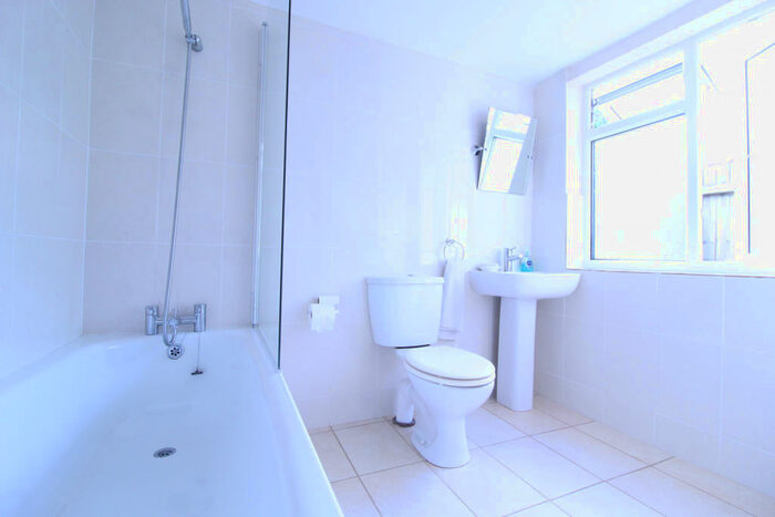 1 Bedroom Flat To Rent In Leonard Road, London, E7