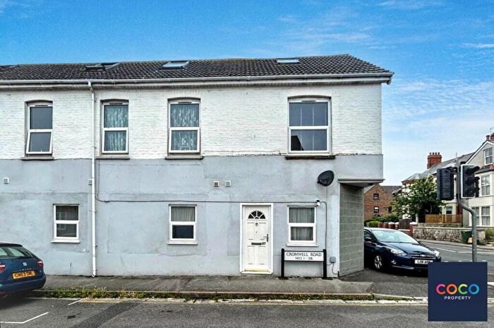 2 Bedroom Flat To Rent In Abbotsbury Road, Weymouth, Dorset, DT4