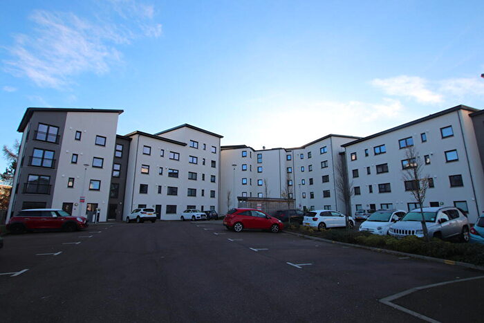2 Bedroom Flat To Rent In St Josephs Court, West End, DD1