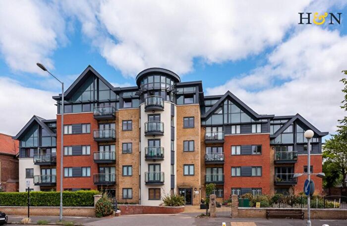 3 Bedroom Apartment For Sale In Coastal Place, New Church Road, Hove, BN3