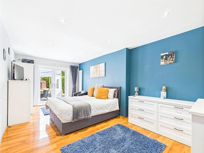 2 Bedroom Bungalow For Sale In Burley Road, Bransgore, Christchurch, Dorset, BH23