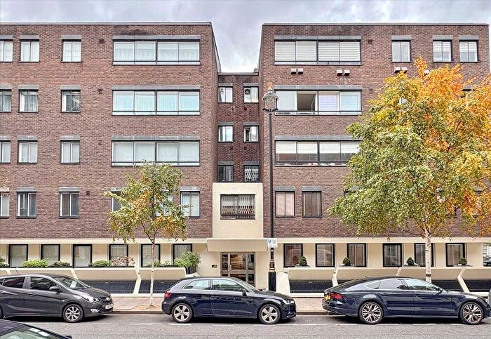 2 Bedroom Flat To Rent In Queen Anne Street, London, W1G