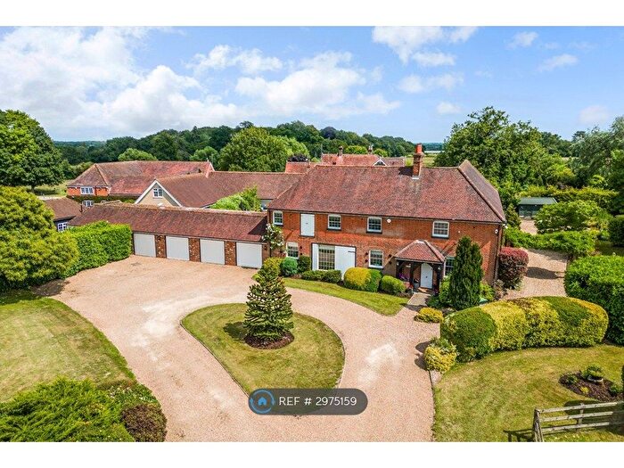 5 Bedroom Detached House To Rent In Chequers Lane, Watford, WD25