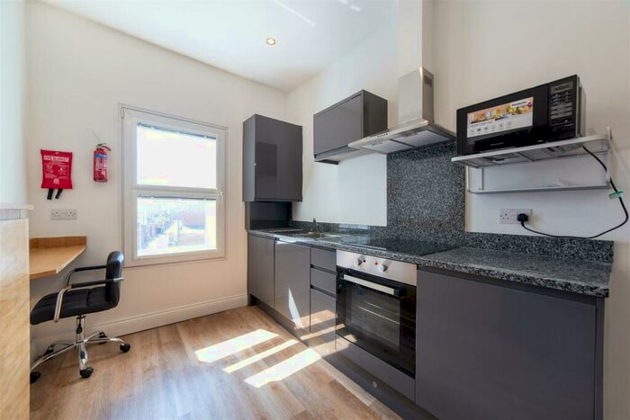 Studio To Rent In £pppw - Osborne Terrace, Jesmond, NE2