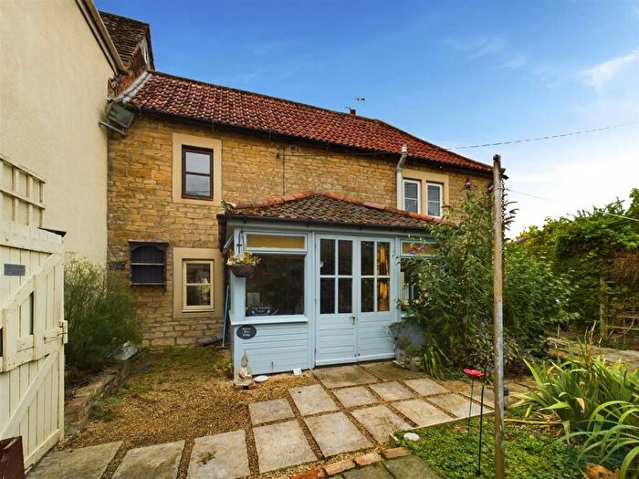 2 Bedroom Cottage For Sale In Shurnhold, Melksham, SN12