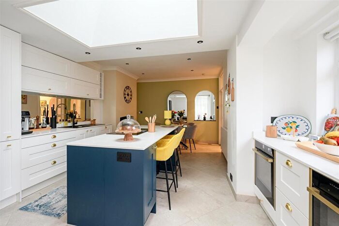 5 Bedroom Semi Detached House To Rent In Hopgrove Lane North, Malton Rd, York, YO32