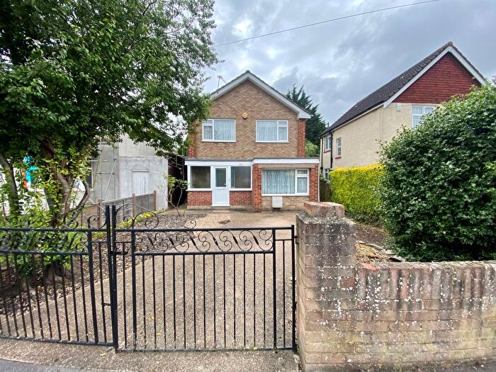 3 Bedroom Detached House To Rent In Corwell Lane, Uxbridge, UB8