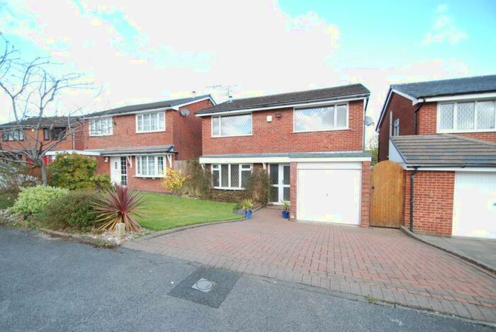 4 Bedroom Detached House To Rent In Hackford Close, Bury, BL8