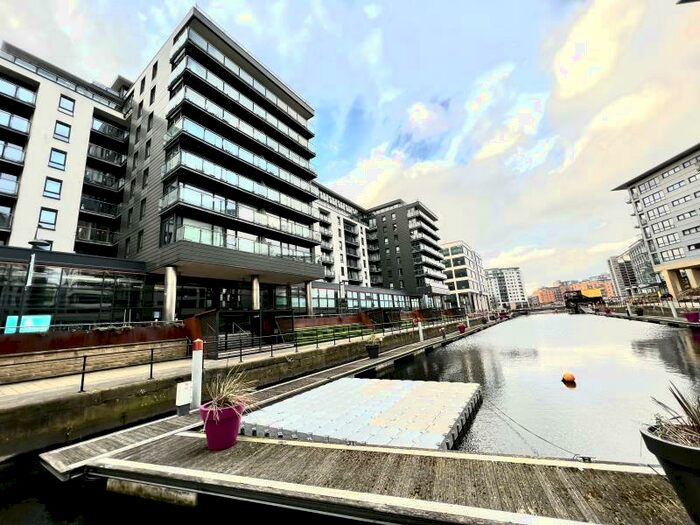2 Bedroom Apartment To Rent In La Salle, Leeds Dock, LS10