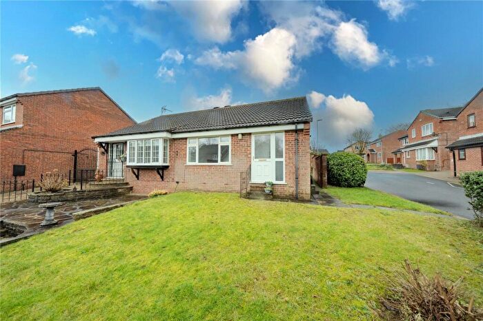 2 Bedroom Bungalow For Sale In Plane Tree Croft, Leeds, West Yorkshire, LS17