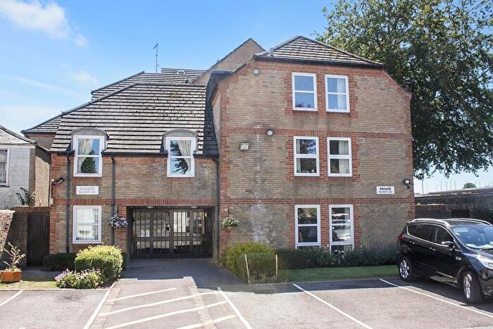 1 Bedroom Retirement Property For Sale In Salisbury - Wilton Road, SP2