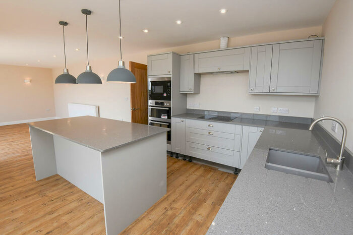 4 Bedroom Detached House For Sale In Conisholme Road, North Somercotes, Louth, LN11