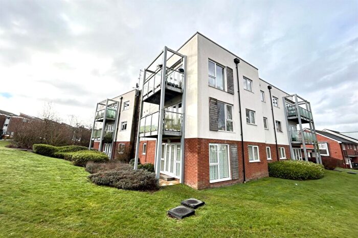 1 Bedroom Apartment To Rent In Popley, Basingstoke, RG24