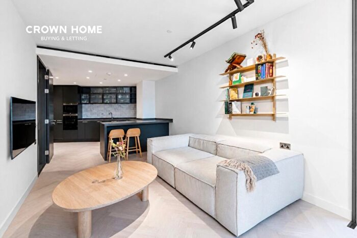 1 Bedroom Apartment For Sale In One Crown Place, Sun Street, EC2A - Photo 2
