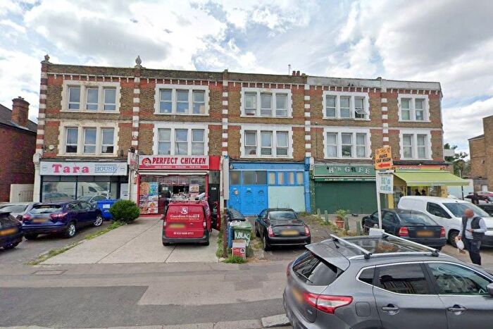 Studio To Rent In Hither Green Lane, London, SE13